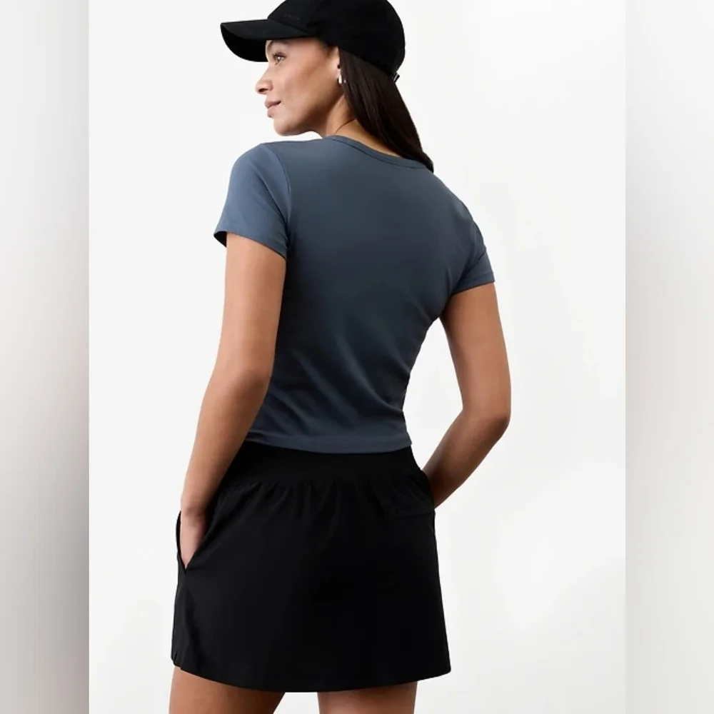 Athleta Brooklyn Short - Picture 3 of 4